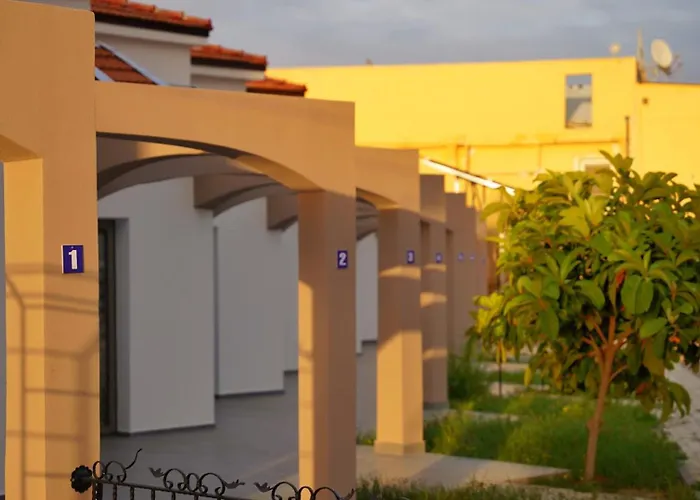 Row 7 Homes * Кирения